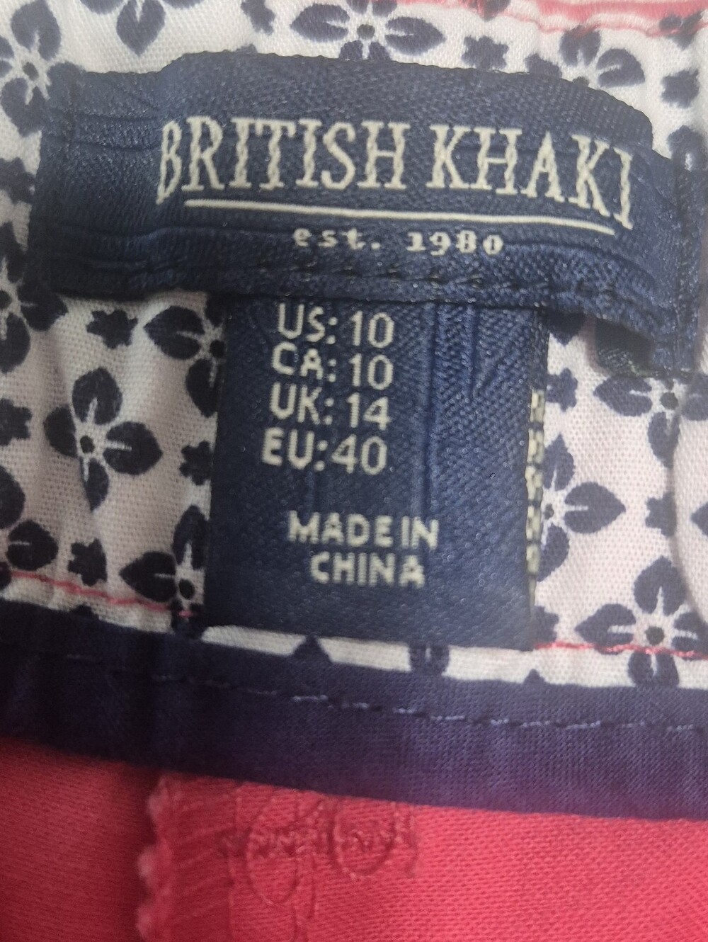 British Khaki Coral Pink Sailboat Print Chino Shorts Size 10 Preppy Coastal - Picture 4 of 5